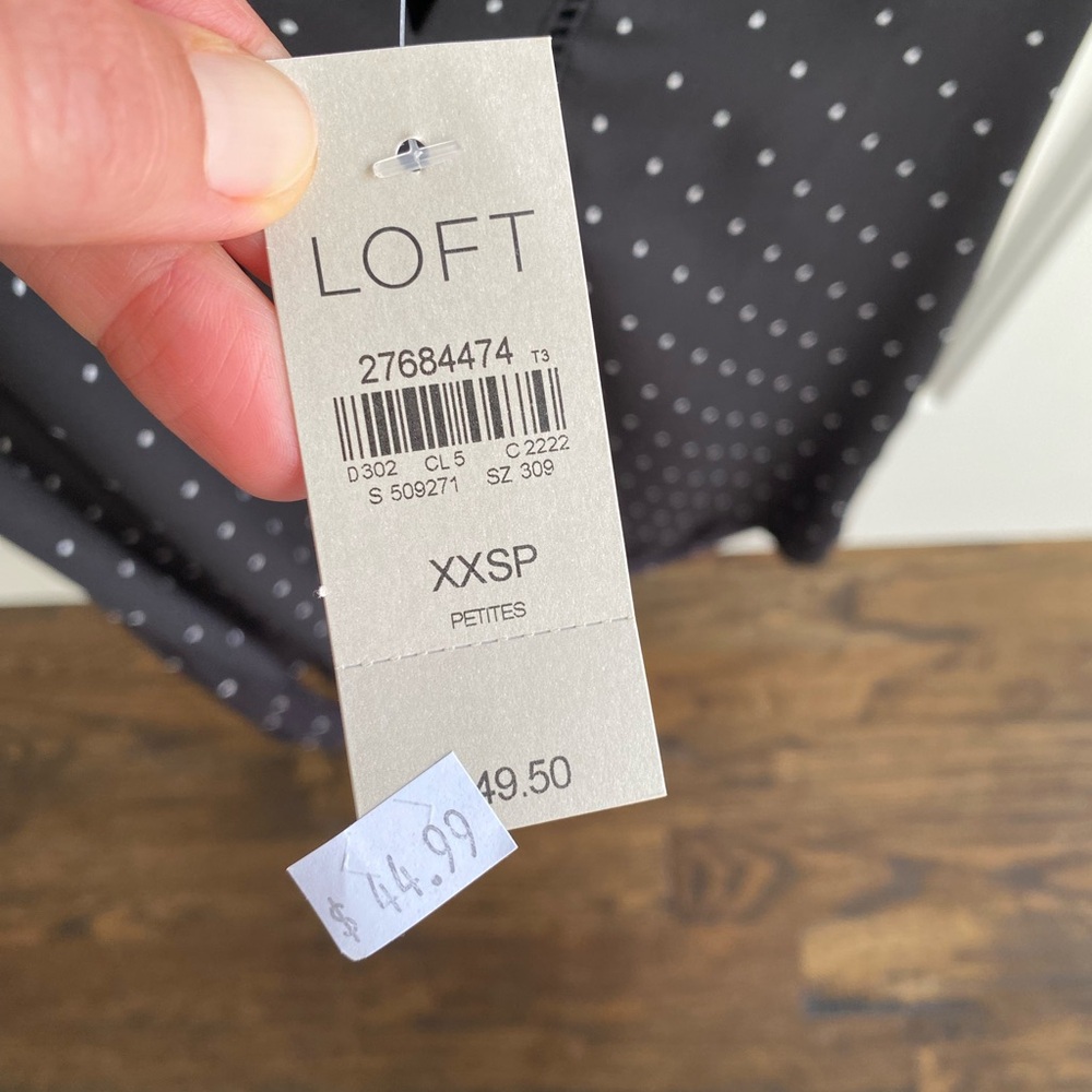 NWT LOFT - Picture 2 of 5